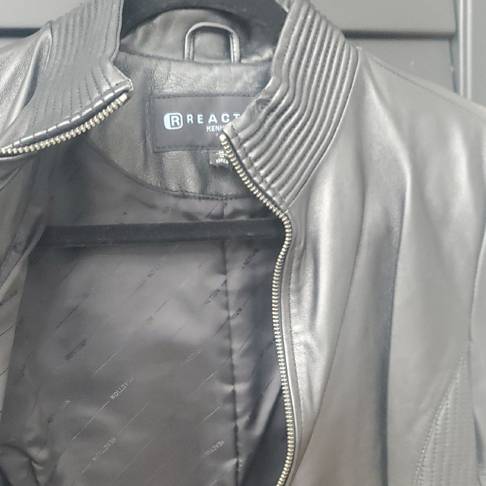 Kenneth Cole Reaction Men's Black Ribbed Collar Leather Bomber